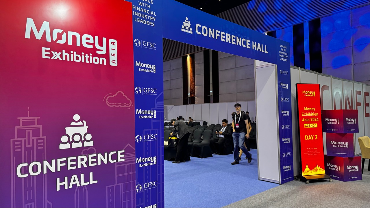 Money Exhibition Asia conference hall entrance